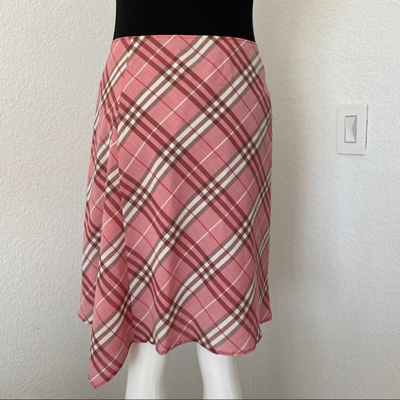 Burberry pink multi color check skirt - Picture 4 of 9